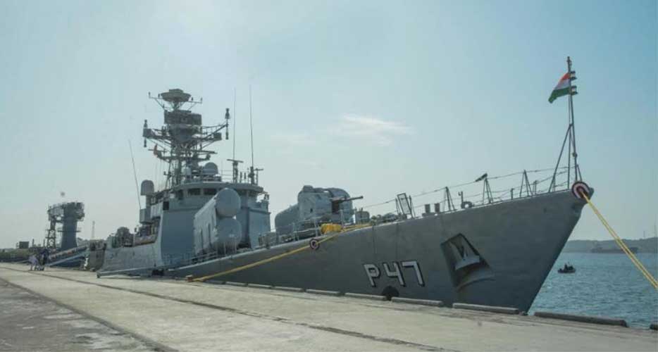 INS KHANJAR ARRIVES AT TRINCOMALEE 6 29navy2