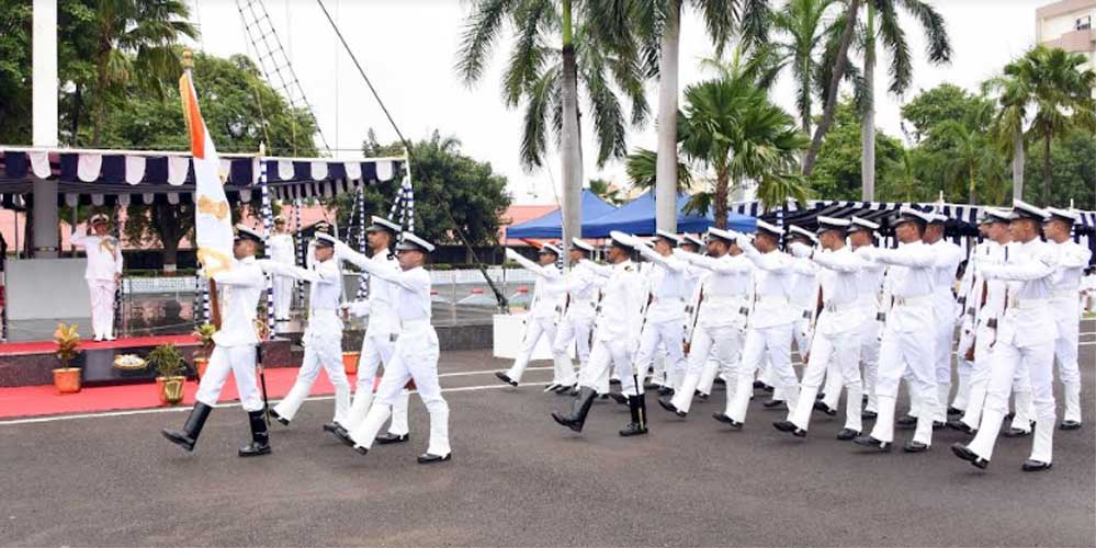 VICE ADM RAJESH PENDHARKAR TAKES OVER AS THE FLAG OFFICER COMMANDING-IN-CHIEF, ENC 6 01navy