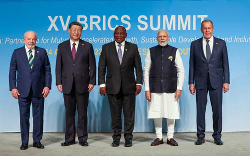 BRICS summit: PM Modi shows respect to national flag, avoids stepping on it 5 23brics summit