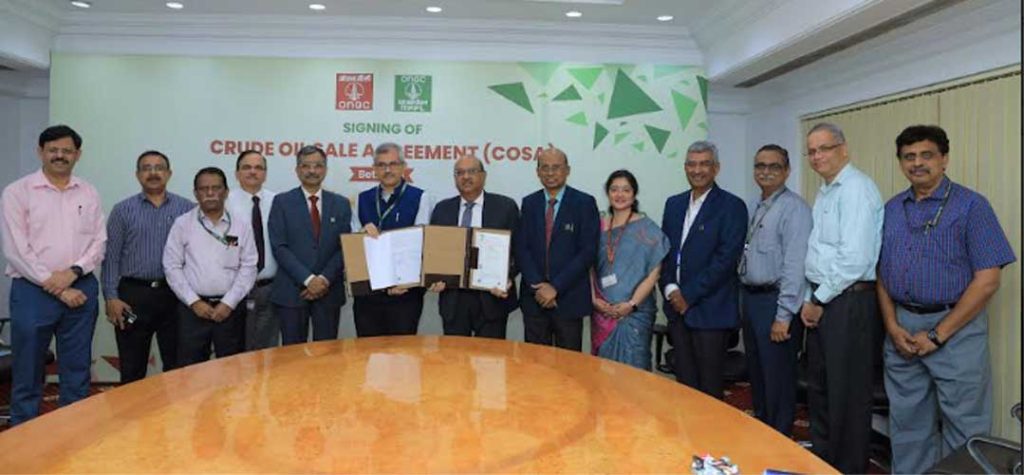 ONGC Inks Crude Oil Pact with MRPL 5 27mrpl mou1