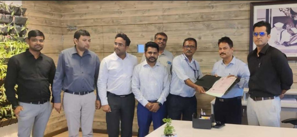 RECPDCL inked Implementation Contracts and Direct Debit Facility (DDF) Agreements with AMISPs 5 05rec mou