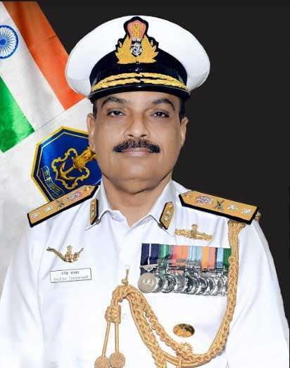 REAR ADMIRAL RAJESH DHANKHAR TAKES OVER COMMAND OF EASTERN FLEET 5 navy oath3