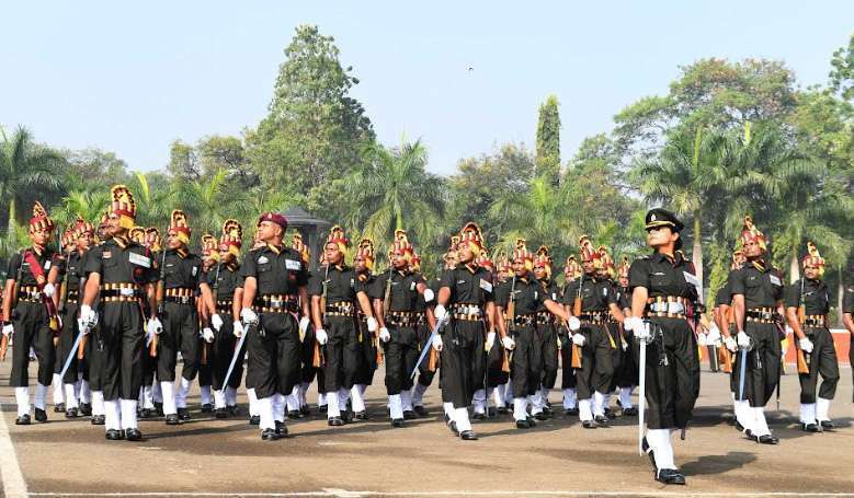 PRESIDENT OF INDIA PRESENTS PRESIDENT’S COLOUR TO ARMED FORCES MEDICAL COLLEGE, PUNE 7 murmu inaug5