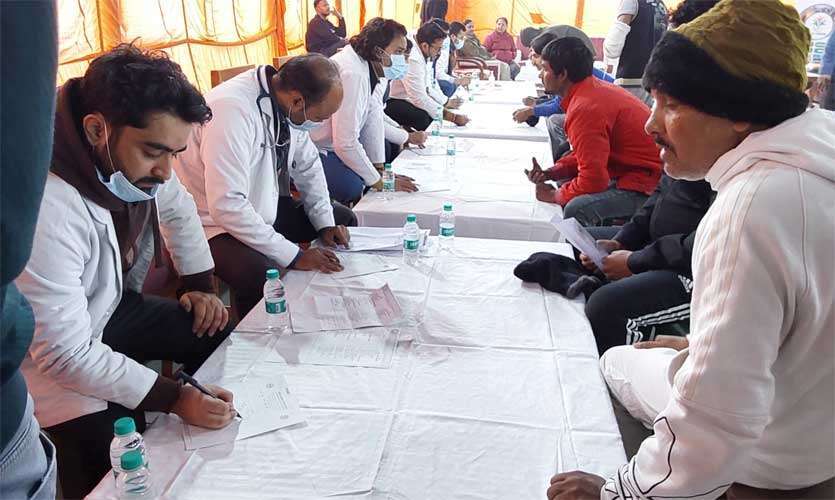 Mega health checkup and medicine distribution camp held in Tihar Jail 5 health camp2