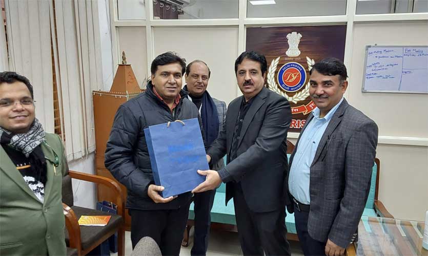 Mega health checkup and medicine distribution camp held in Tihar Jail 8 health camp4