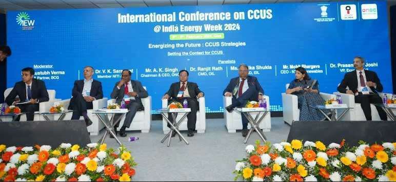Hardeep Singh Puri visits OIL Pavilion at India Energy Week 2024 6 oil pavelion1