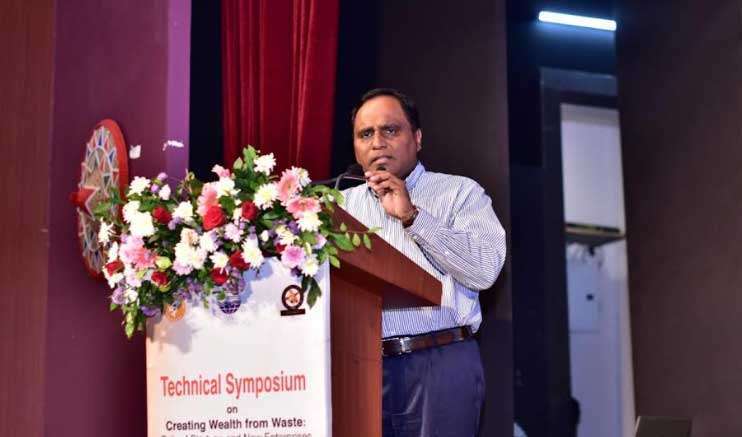 OIL and NRL participate in symposium on ‘Creating Wealth from Waste: Role of Startup and New Enterprises’ organized by Pollution Control Board of Assam 5 oil participate