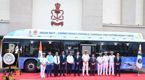 INDIAN OIL hands over hydrogen bus to INDIAN NAVY 5 iocl mou navy1