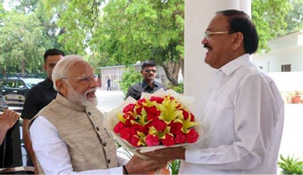 modi greet naidu