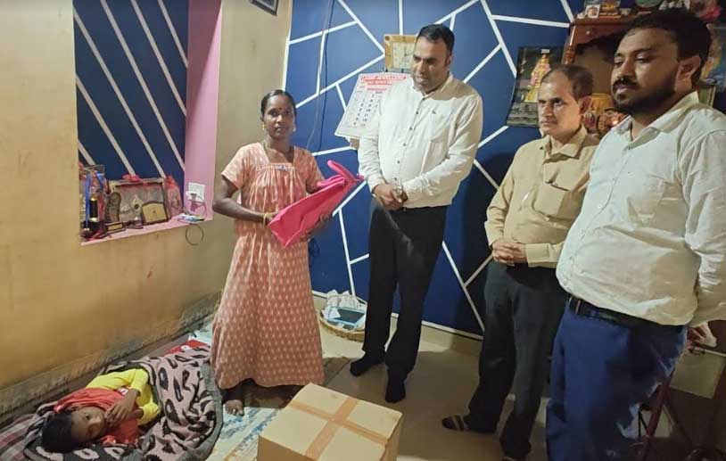 MRPL Distributes Hygiene Kits to Endosulfan Victims 7 mrpl csr3