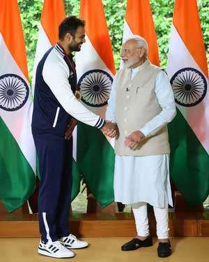 modi with athletes