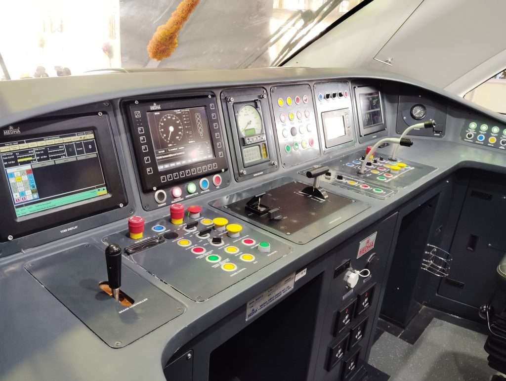 Vande Bharat Sleeper Train Set: Ushering Soon a New Era of Comfortable Long Distance Travel 7 Vande Bharat Sleeper Train