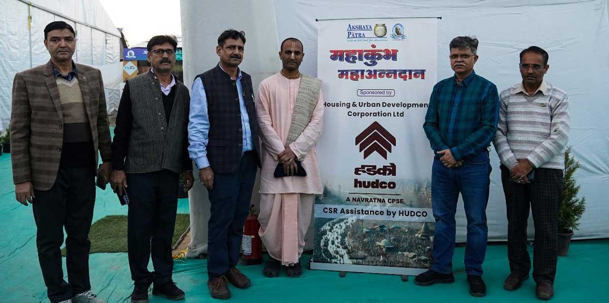Sanjay Kulshrestha, CMD, HUDCO visits CSR initiative in MahaKumbh 2025