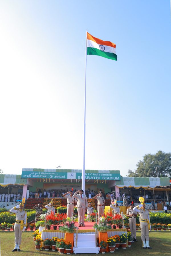 On Eve of 76th Republic Day Celebrations : Prasanna Kumar Motupalli, CMD NLCIL say “Ambitious Goals and Well Being of Society is Top” 5 Prasanna Kumar Motupalli, CMD, NLCIL, unfurled the National flag and took the salute in the presence of NLCIL’s Functional Directors, CVO, DIG/CISF,Senior officials and employees