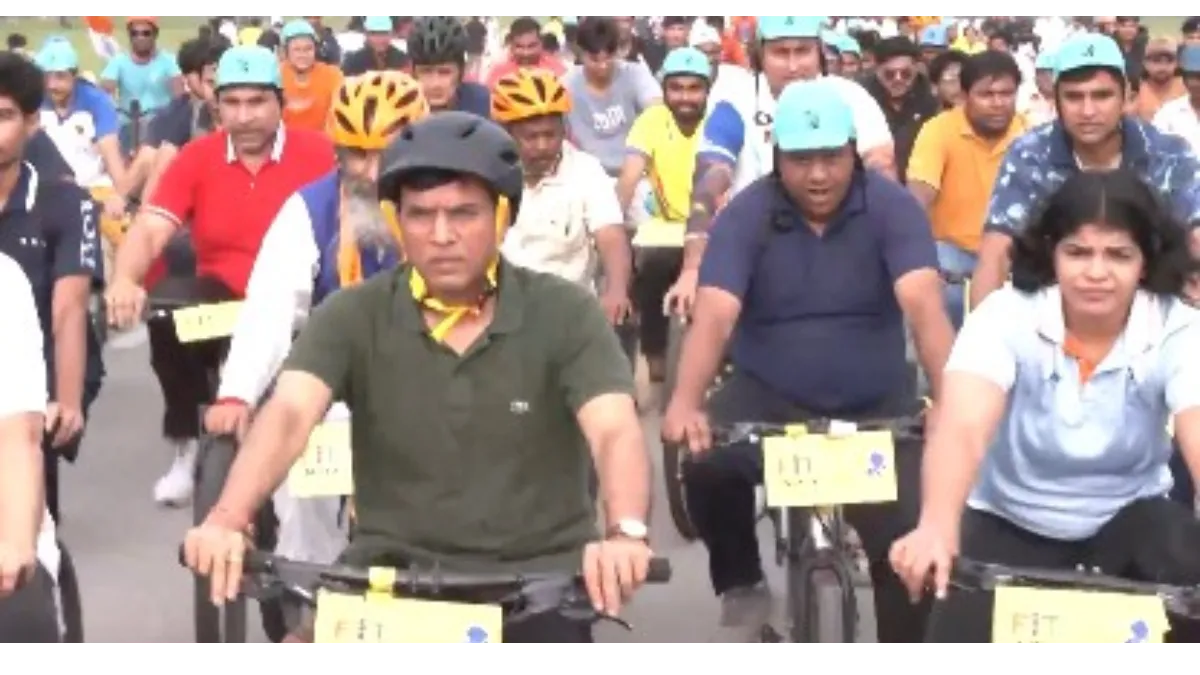 Fit India Sundays on Cycle: ‘Garv se Swadeshi’ Theme Draws Massive Participation Nationwide