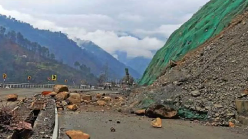 Road Connectivity Restored by BRO in Flood-Affected Kathua under Project Sampark