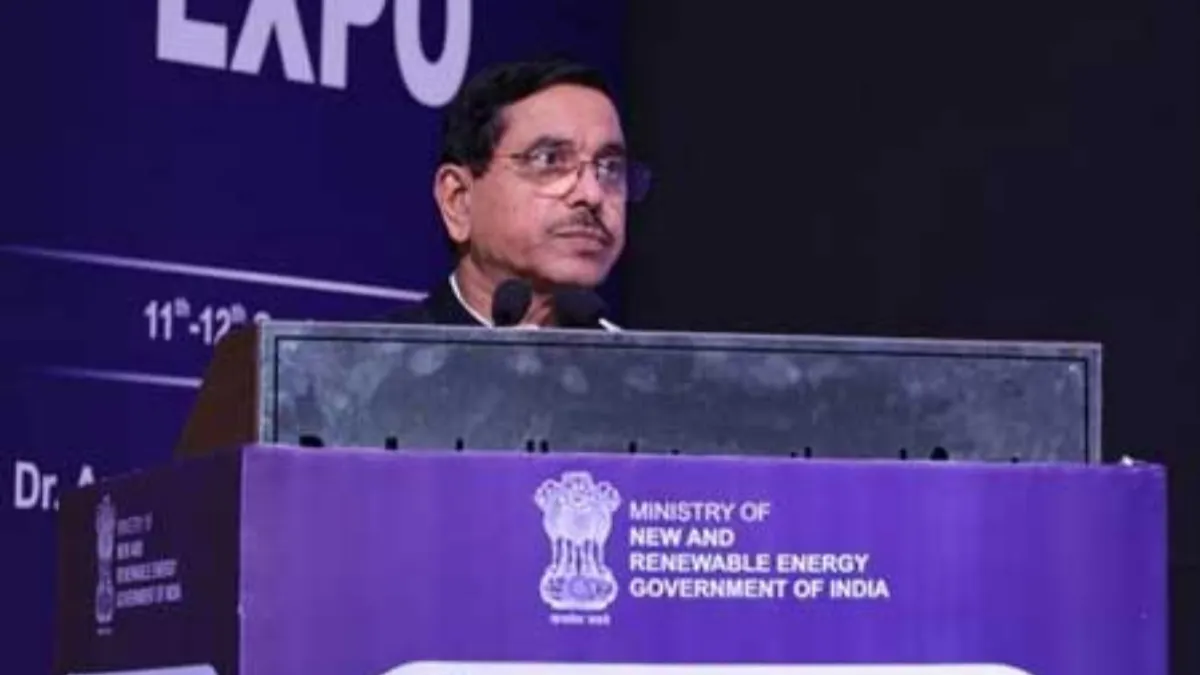 feature news 992 India Installs 9.56 GW Rooftop Solar Capacity under PM Surya Ghar Scheme