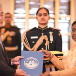 President of India Receives Credentials from Ambassador of the Federated States of Micronesia 11 President of India Receives Credentials from Ambassador of the Federated States of Micronesia