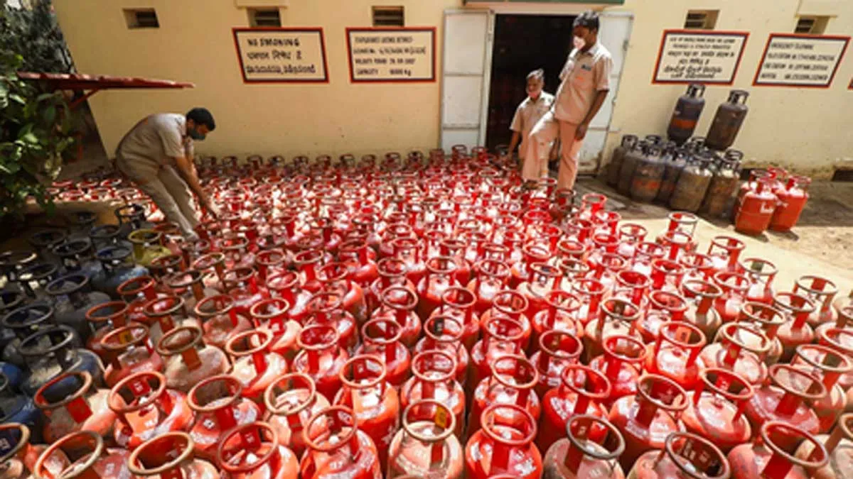 feature news 889 Centre Unveils LPG Allocation Formula to Support Industries During Crisis
