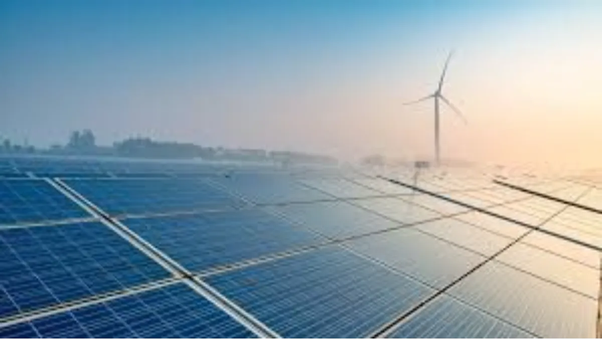 feature news 572 India Adds Massive 15.3 GW Solar Capacity Amid Green Energy Drive