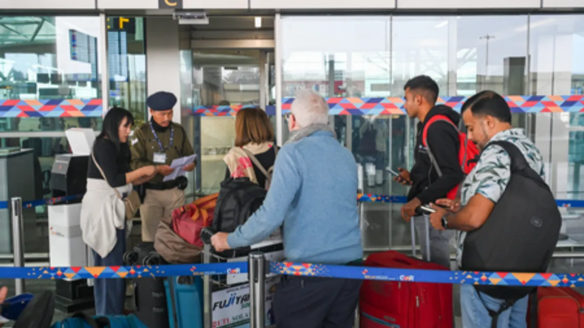 feature news 1183 Airspace Closures to Disrupt Travel as 444 Flights Expected Cancelled on March 1