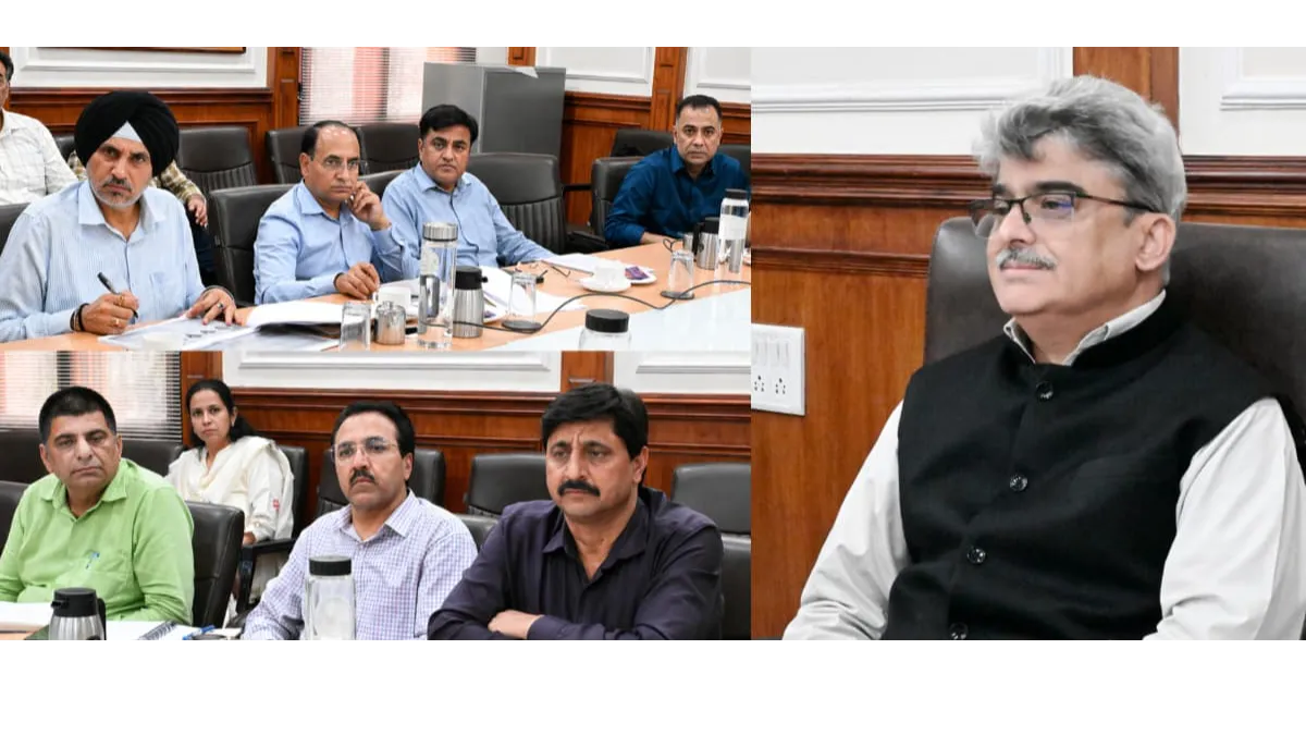 feature news 785 Chief Secretary Reviews Roadmap to Boost Handicrafts & Handloom Sector in J&K