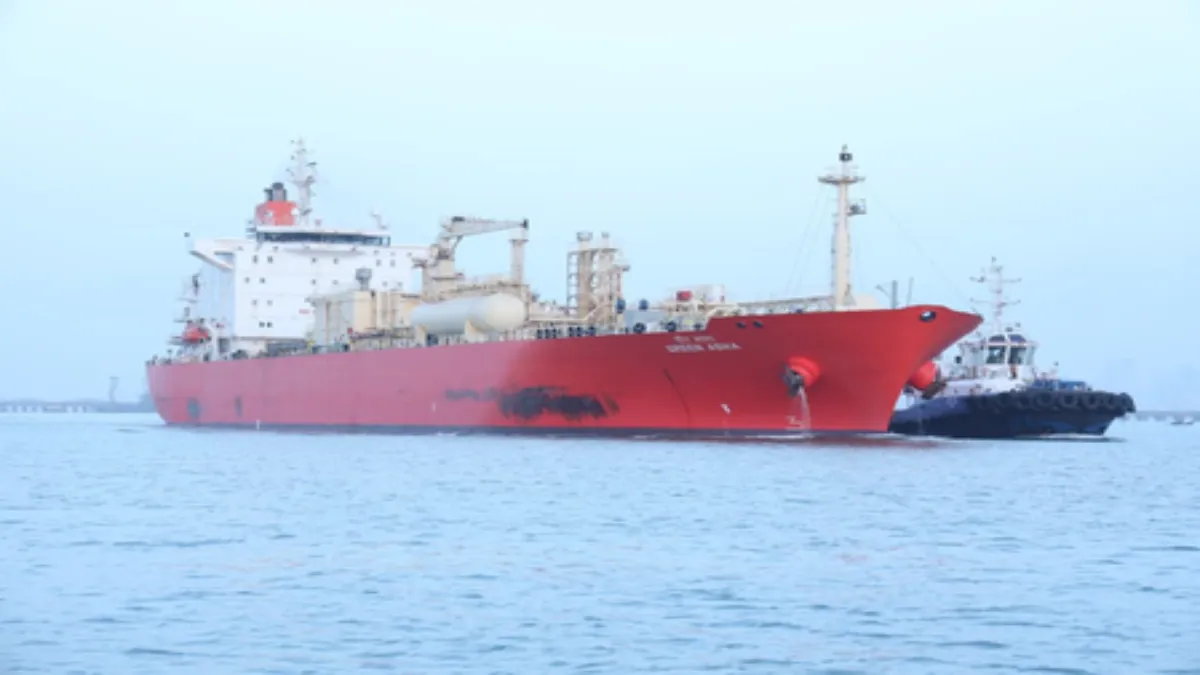 feature news 874 Green Asha Brings 15,400 Tonnes LPG