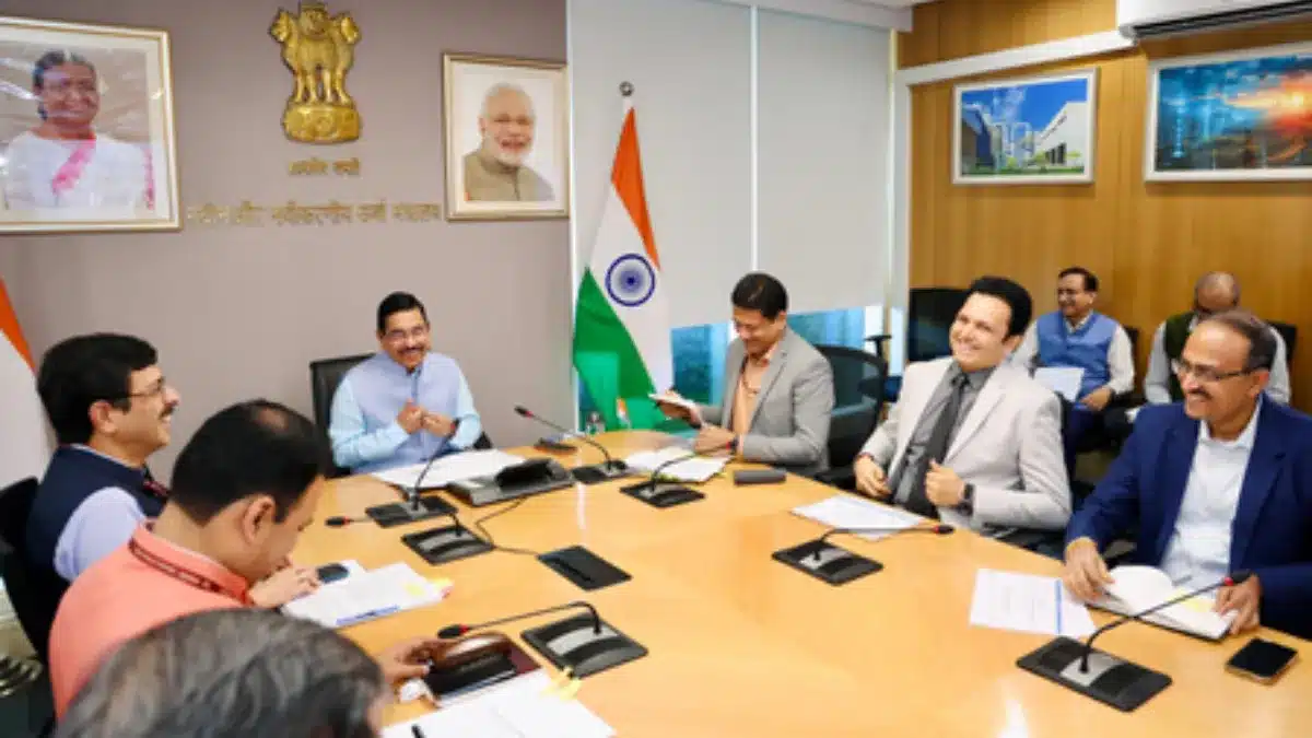feature news 863 PM Modi Highlights Record Solar Capacity Addition in India