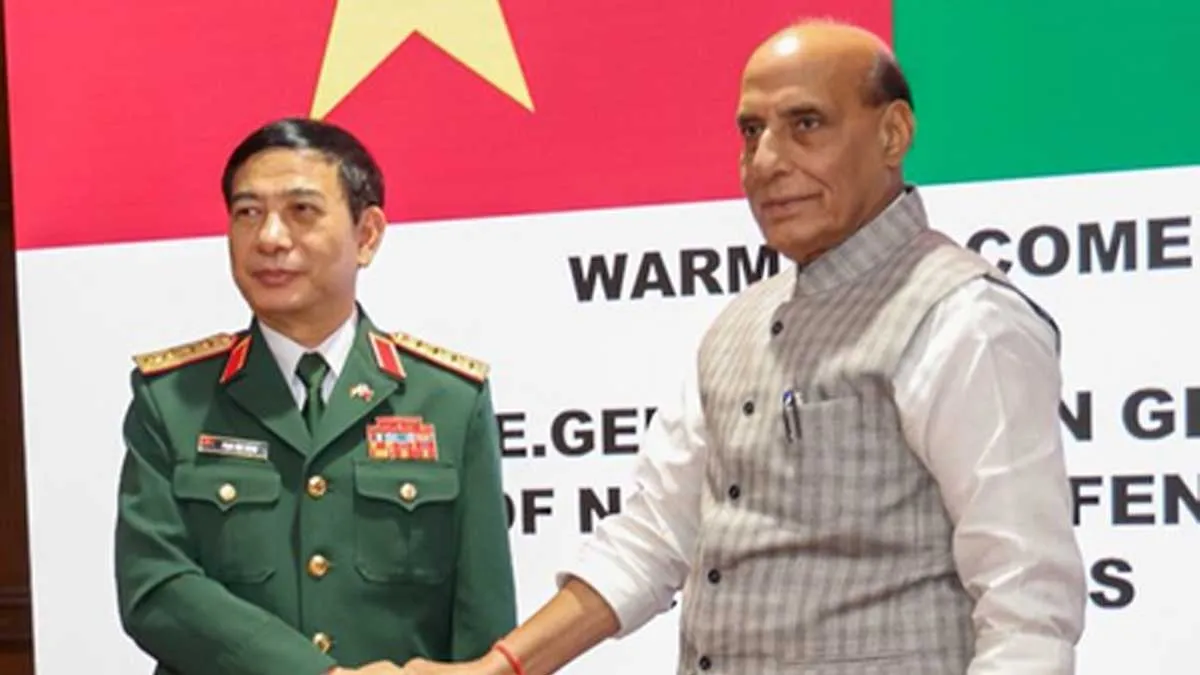 feature news 877 Rajnath Singh Greets Vietnam Defence Minister