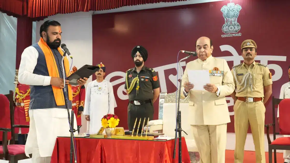feature news 832 Samrat Choudhary takes oath as Bihar's first BJP CM with two deputies from JD(U)