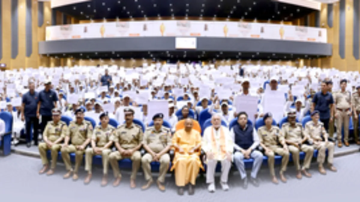feature news 736 Yogi Adityanath Announces 1 Lakh New Recruitments in UP Police