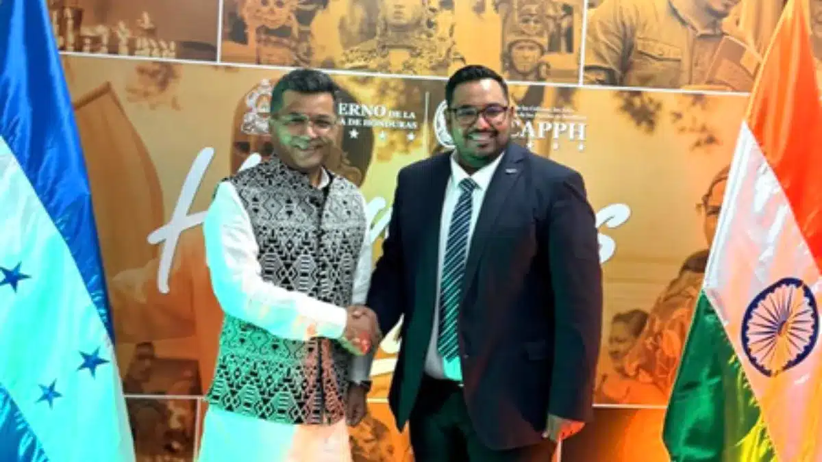 feature news 624 India-Honduras Explore Stronger Ties in Culture, Arts and Yoga