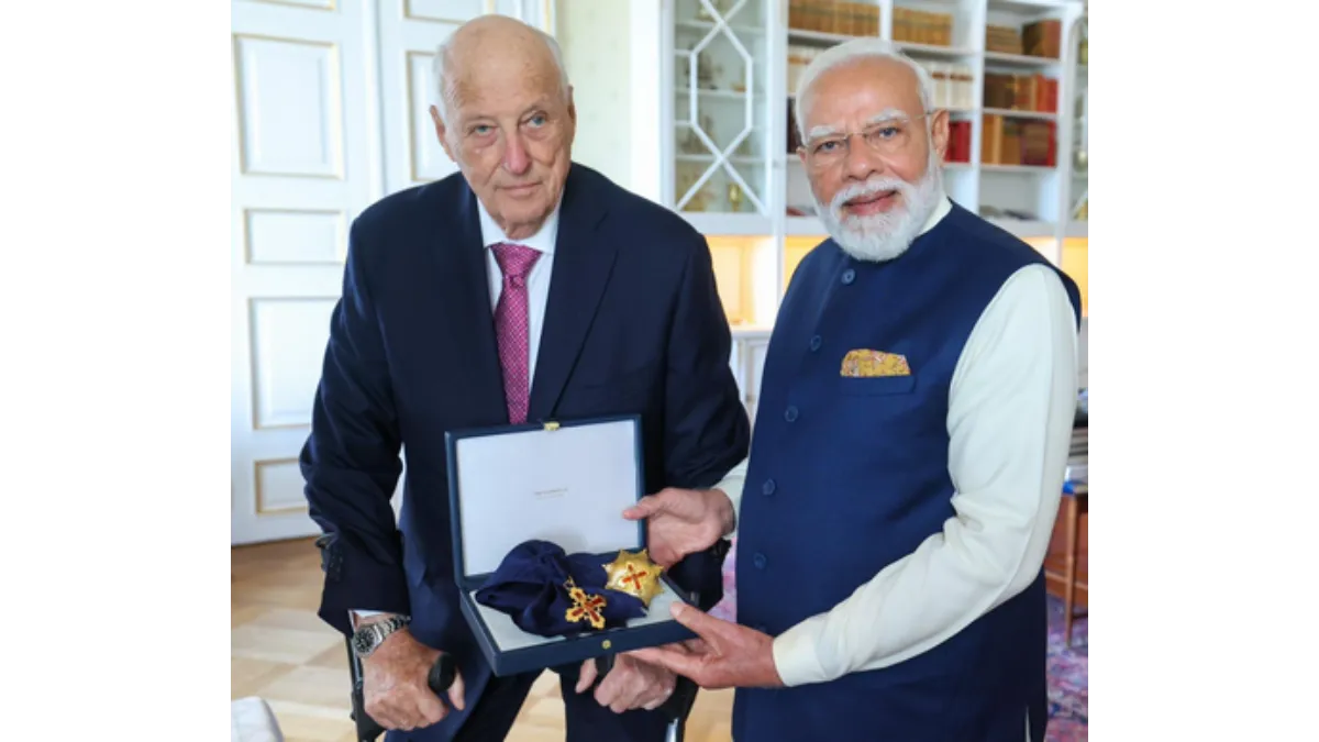 feature news 540 modi conferred