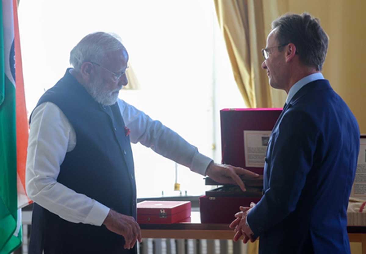 feature news 551 modi-with-sweden