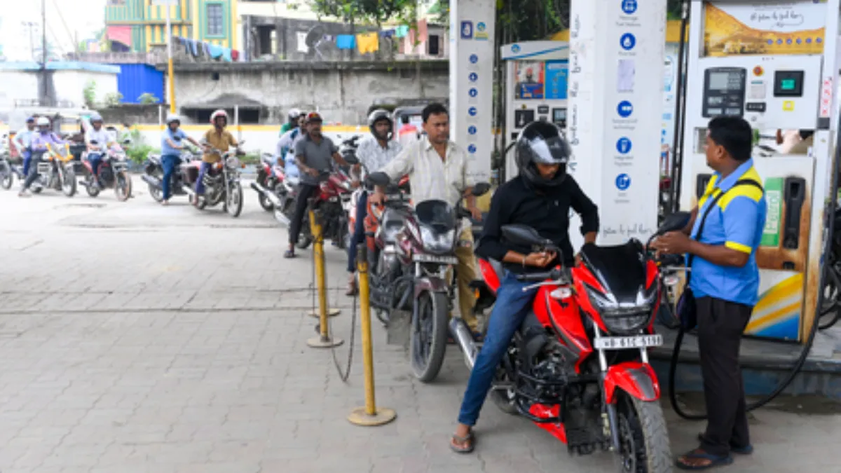 feature news 413 petrol pump1