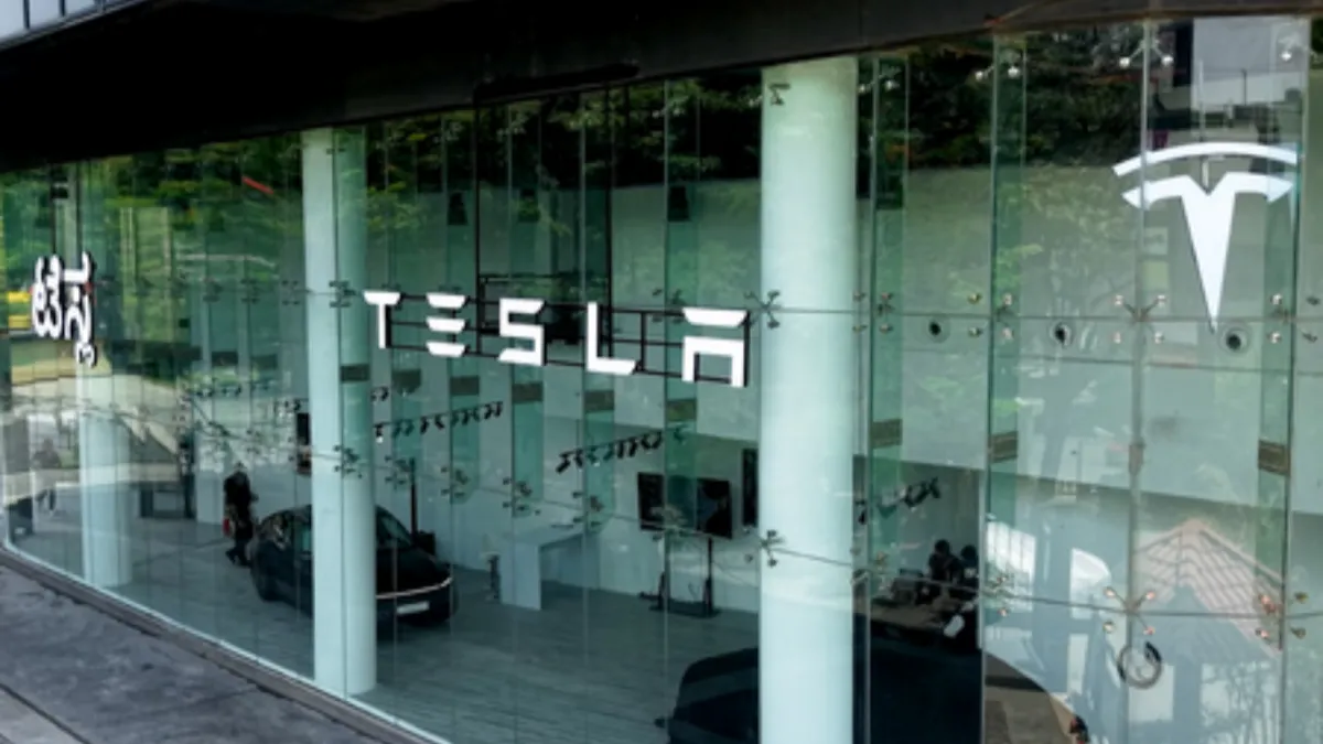 feature news 585 tesla