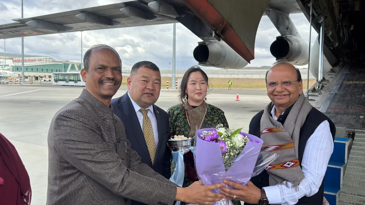 feature news 329 Indian delegation arrives in Mongolia to bring back sacred relics of Buddha's chief disciples.