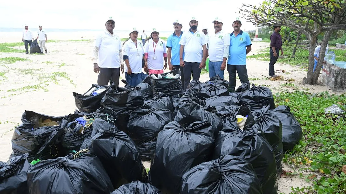 MRPL Organises Beach Cleaning Campaign on World Environment Day 6 mrpl environment day1