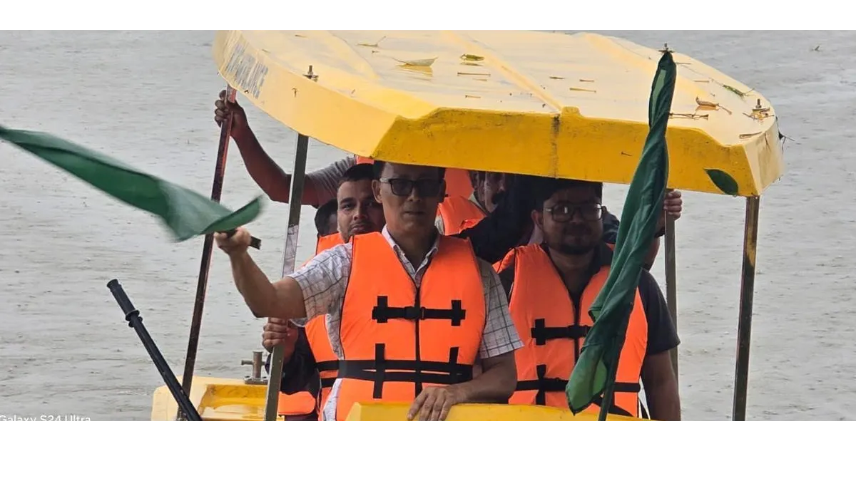 NTPC Bongaigaon Launches Three Boat Ambulances to Strengthen Healthcare in Flood-Prone Areas of Kokrajhar 5 ntpc flags off