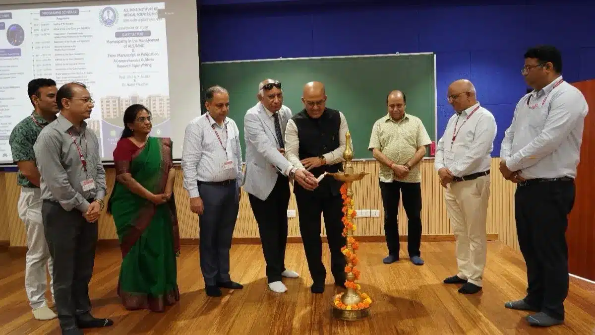 Homoeopathy showed ray of hope to MND /ALS patients at AIIMS Bhopal by Dr.A.K.Gupta 7 health meet2