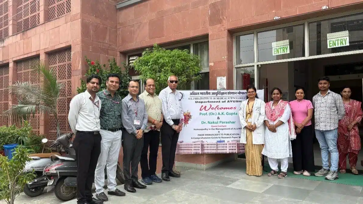 Homoeopathy showed ray of hope to MND /ALS patients at AIIMS Bhopal by Dr.A.K.Gupta 8 health meet3
